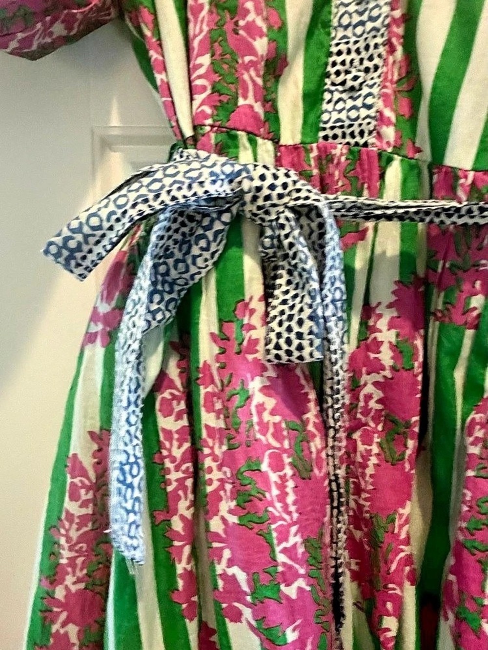 THML Floral Midi Dress in Green & Pink Size Medium - Picture 5 of 5